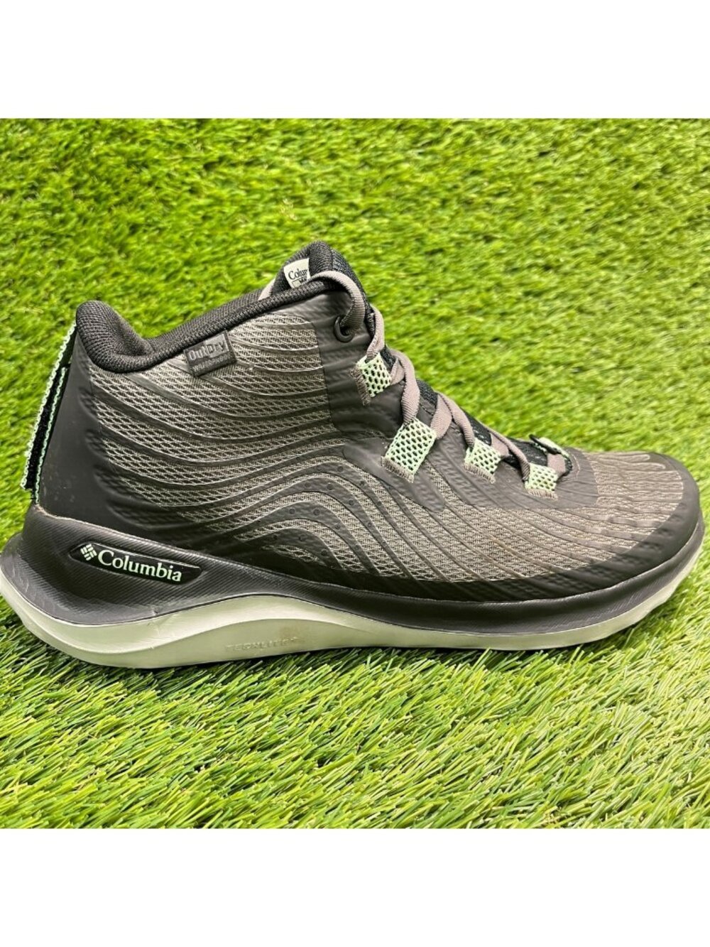 Columbia Escape Summit OutDry Womens Size 9 Gray Black Waterproof Hiking Boots